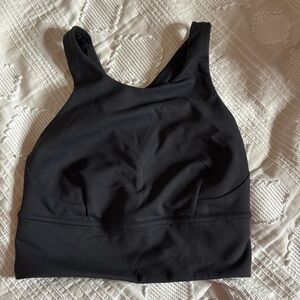 Lululemon align crop tank
Size 2
High neck
Color black